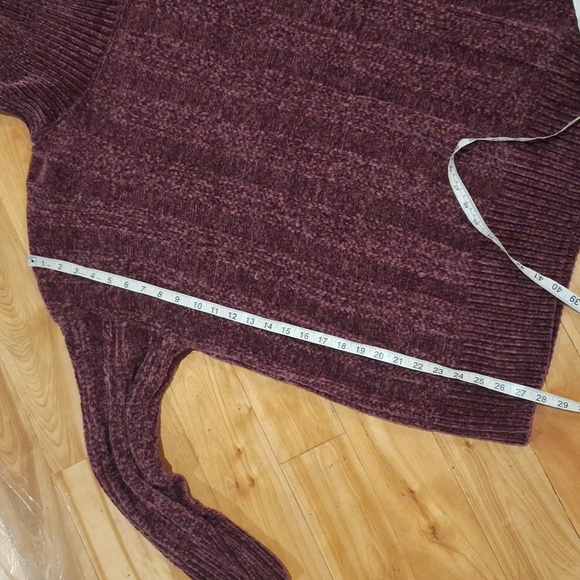 Plum purple chenille sweater size XL - Picture 9 of 11